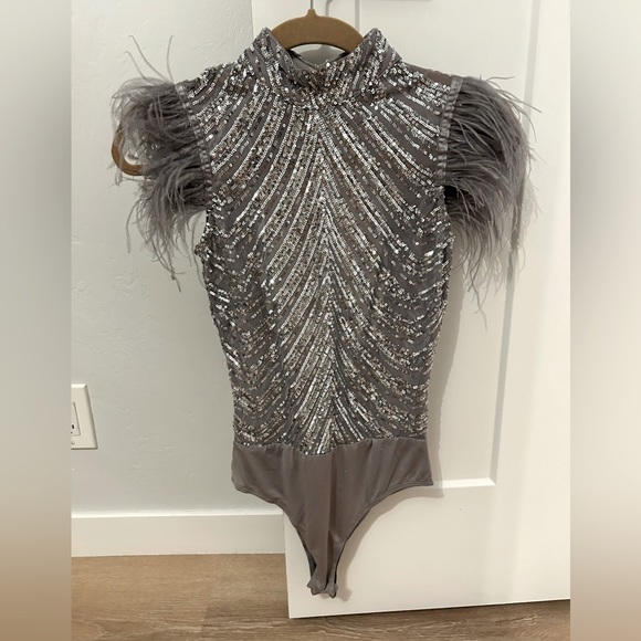 Sequin Feather bodysuit - Picture 1 of 2